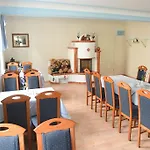 Garni Goldene Henne Hotel