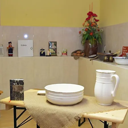 Garni Goldene Henne 3* Arnstadt