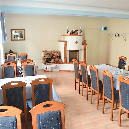Garni Goldene Henne Hotel
