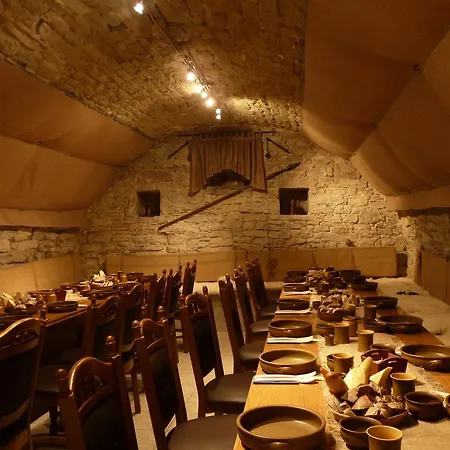 Garni Goldene Henne Hotel 3*