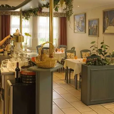 Hotel Garni Goldene Henne