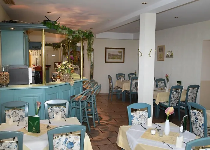 Garni Goldene Henne 3*