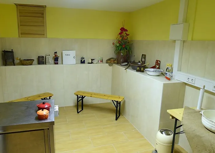 Garni Goldene Henne Otel Arnstadt