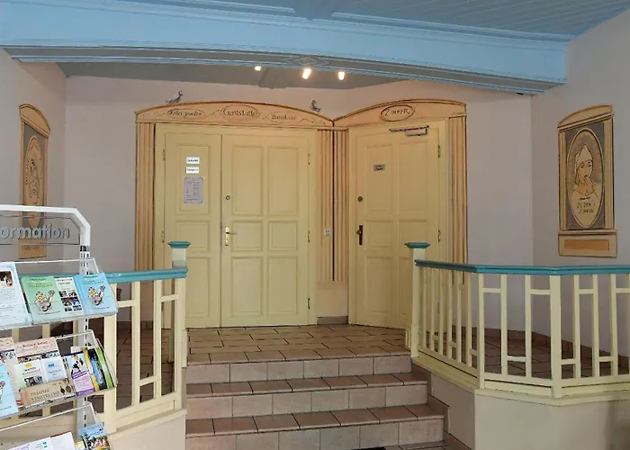 Garni Goldene Henne 3*